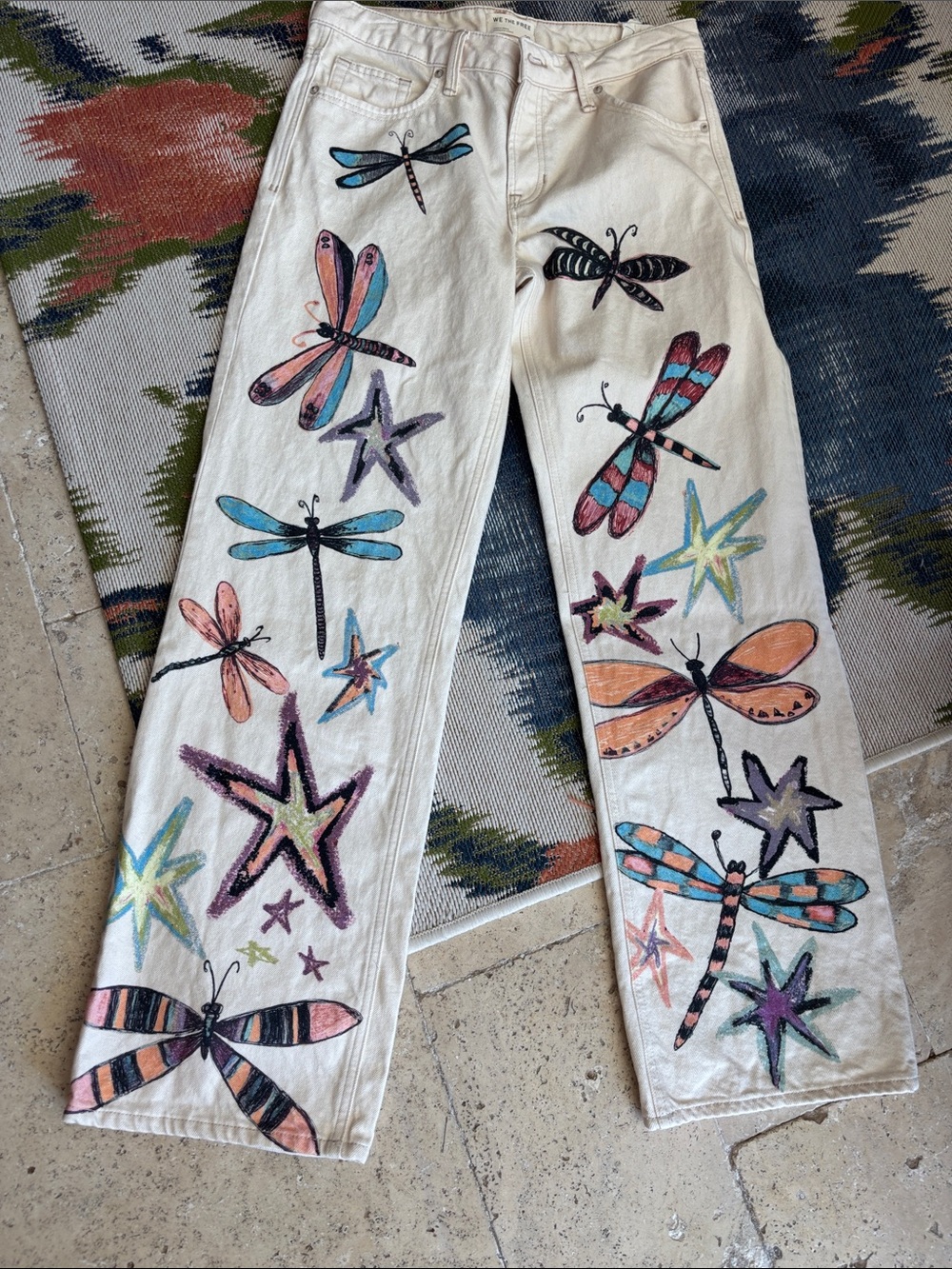 We The Free White Hand-Painted Tennessee Dragonfly low rise Illusions Jeans - Picture 1 of 8